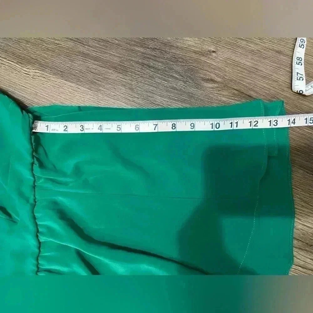 Torrid Size 0 Beautiful Emerald Green Spaghetti Adjustable Strap, great Quality - Picture 10 of 10